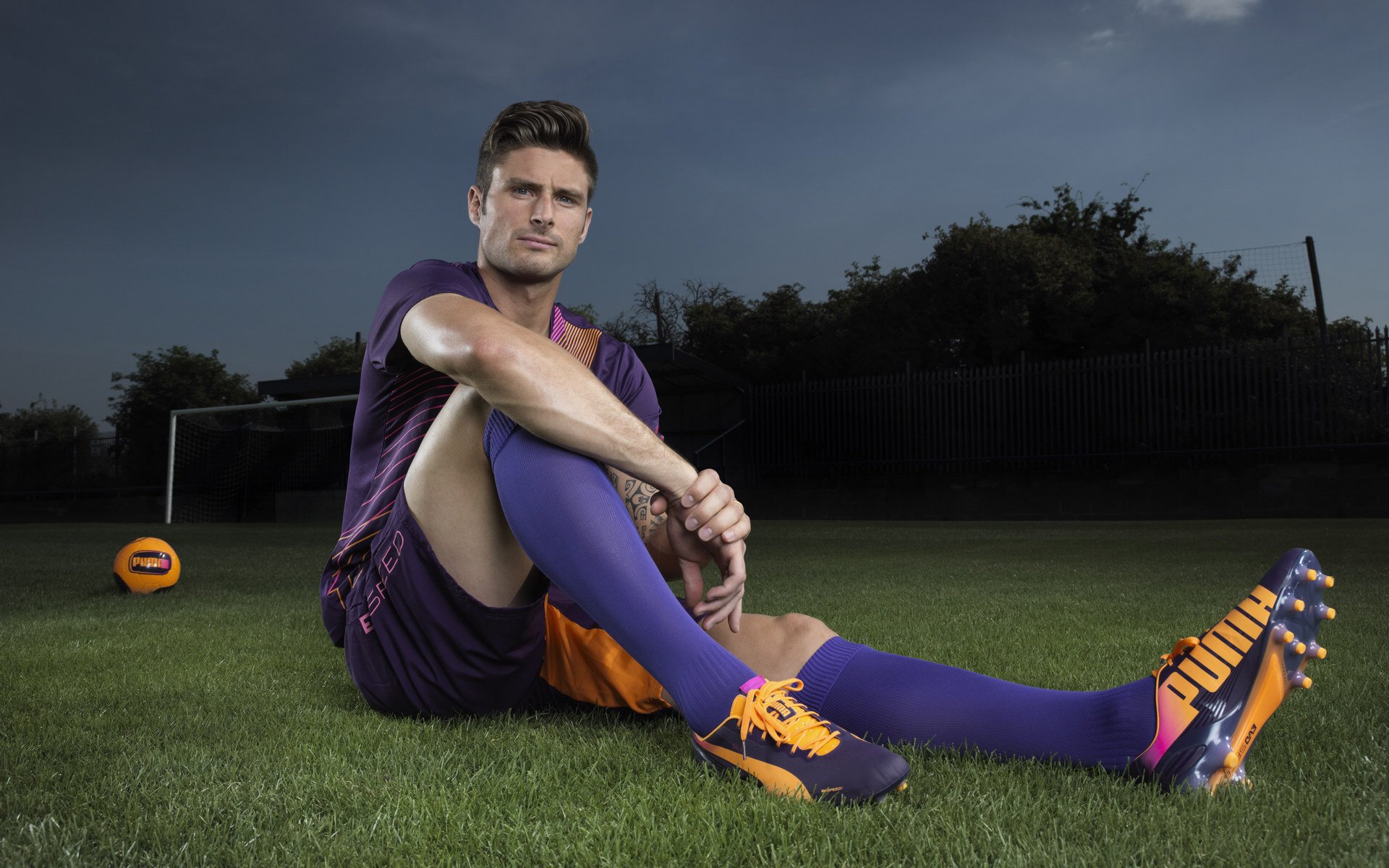 球场荣耀的瞬间：赛后最佳球员的荣耀与责任