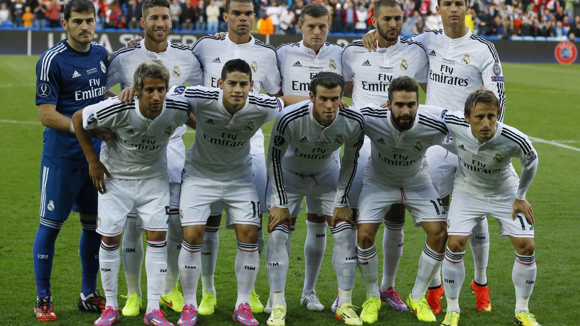 卫冕冠军迎战劲敌,比赛结果牵动人心!,卫冕 冠军什么意思