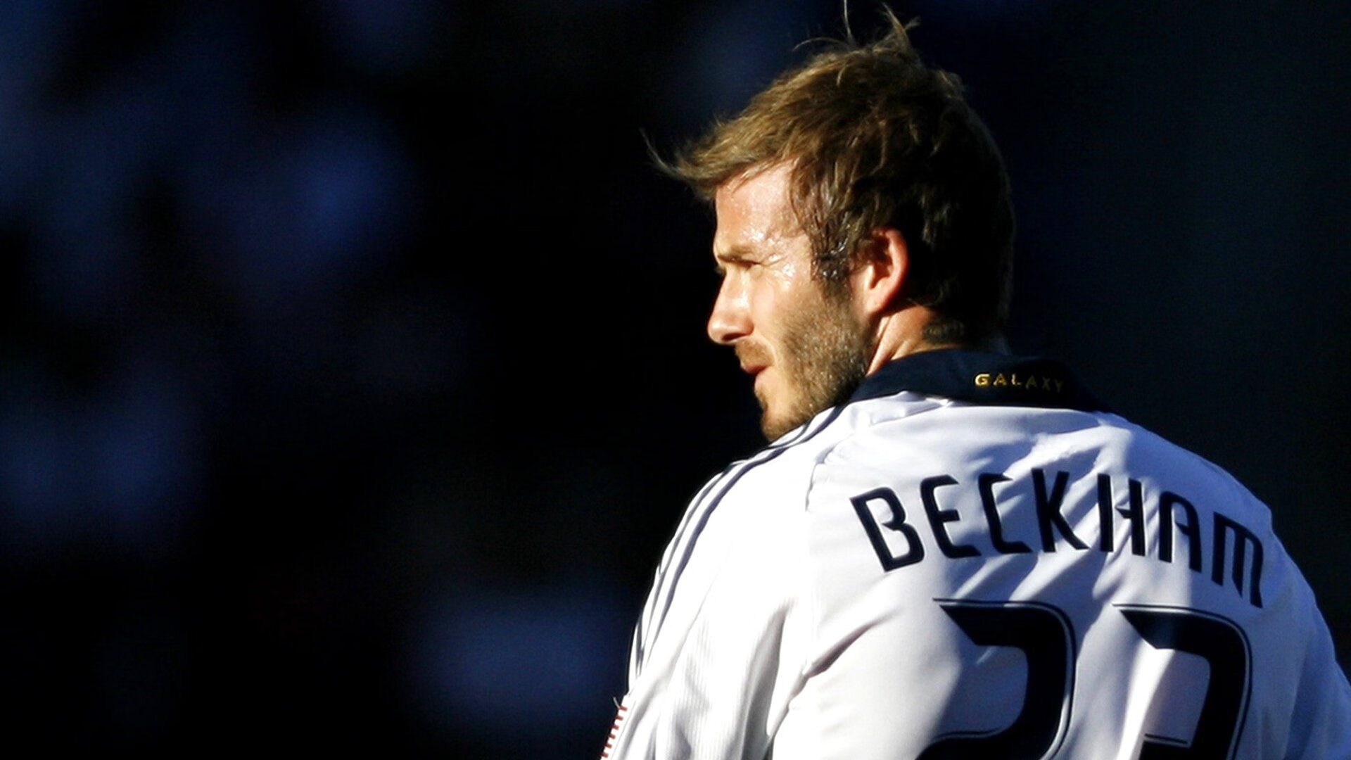 曼联读秒奇迹背后是两翼齐飞与高点冲击的胜利，效力过曼联的传奇